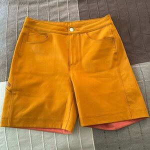 Curious Creatures Ramble Scramble Short